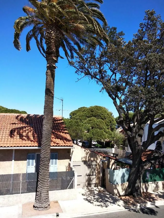 Appartement Duplex 4 Personnes A 200M De La Mer à Hyères