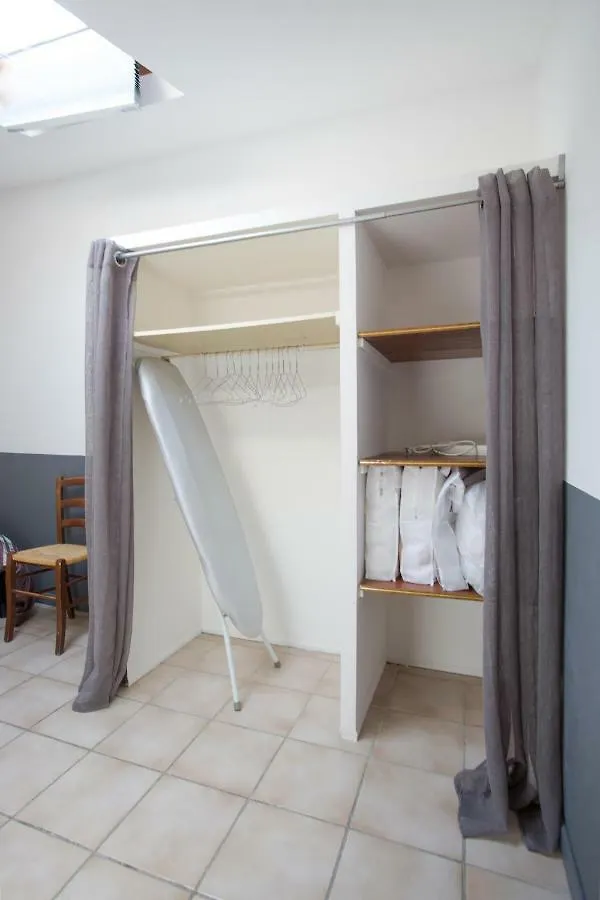 Appartement Duplex 4 Personnes A 200M De La Mer à Hyères