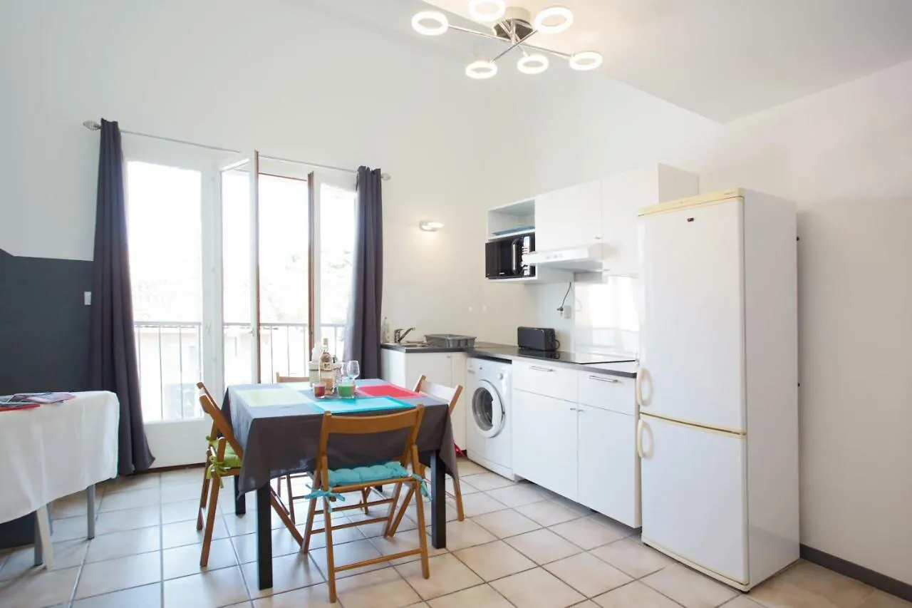 Appartement Duplex 4 Personnes A 200M De La Mer à Hyères
