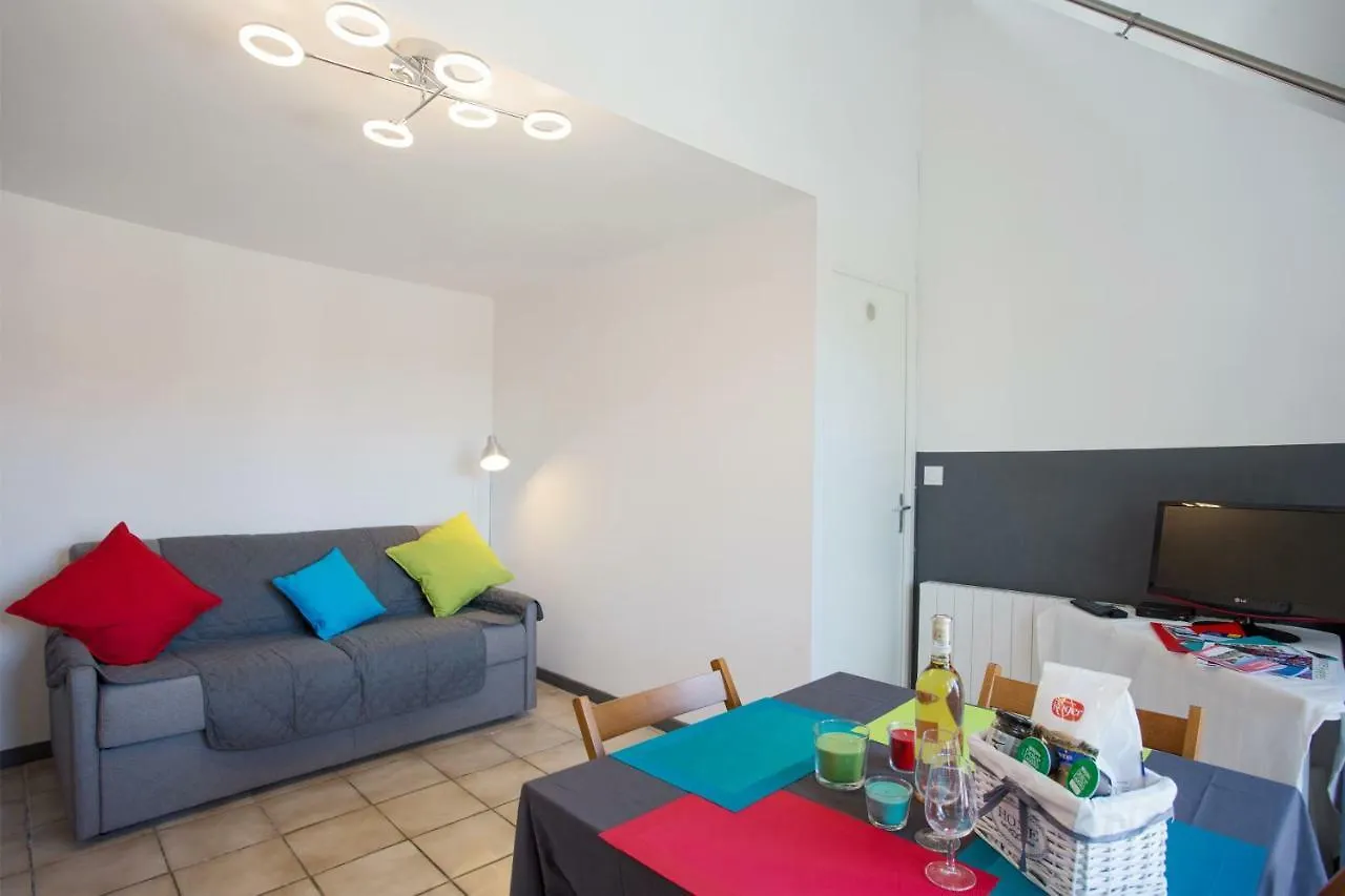 Appartement Duplex 4 Personnes A 200M De La Mer à Hyères France